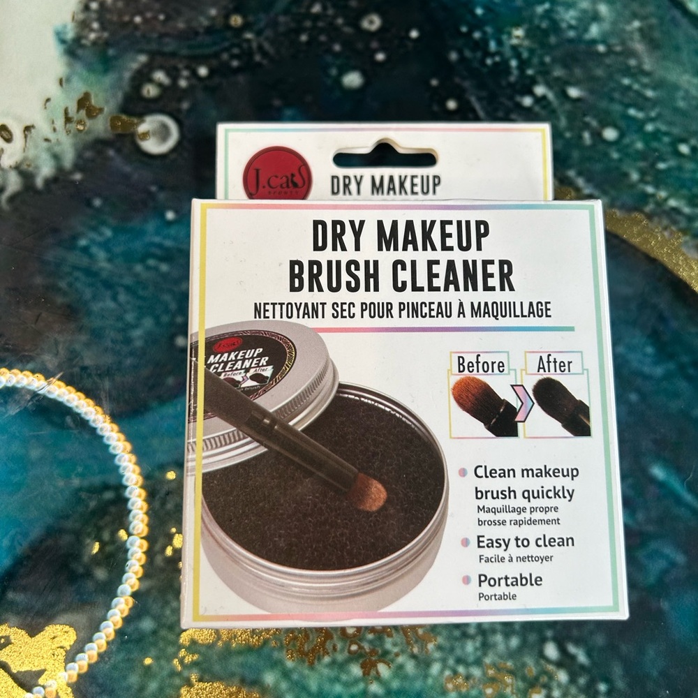 J Cat Beauty dry makeup brush cleaner NIB